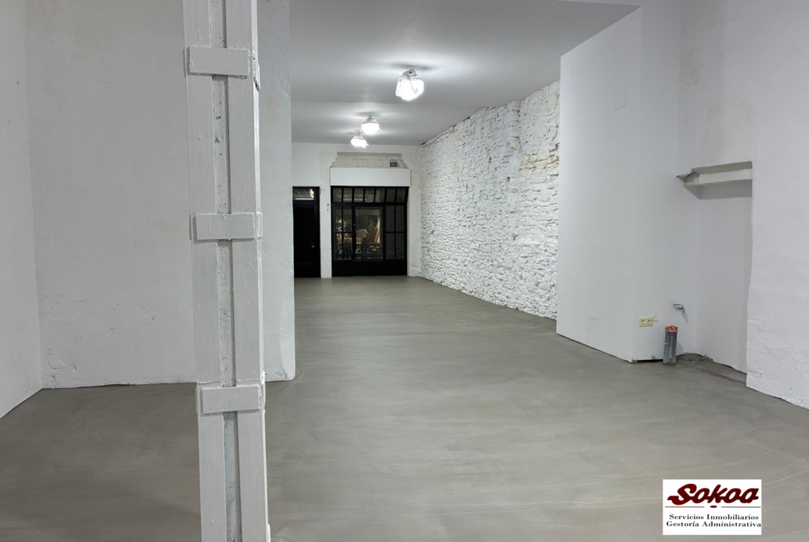 LOCAL COMERCIAL, REYES CATOLICOS, CENTRO