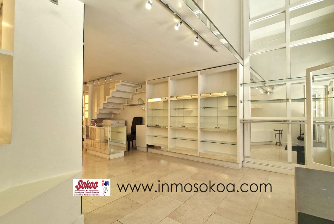 LOCAL COMERCIAL EN PRIMERA ZONA DE GROS. IDEAL AUTONOMOS E INVERSORES.