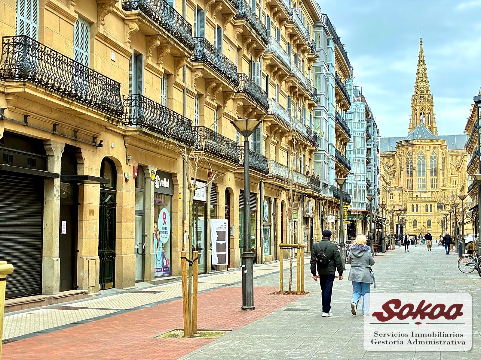 LOCAL COMERCIAL, REYES CATOLICOS, CENTRO