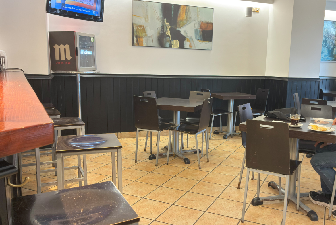 BAR – CAFETERIA EN RENDIMIENTO, EN AIETE