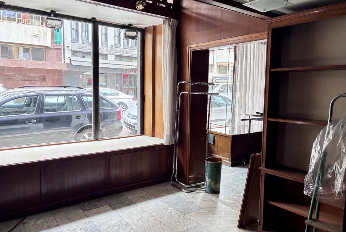 LOCAL COMERCIAL EN GROS