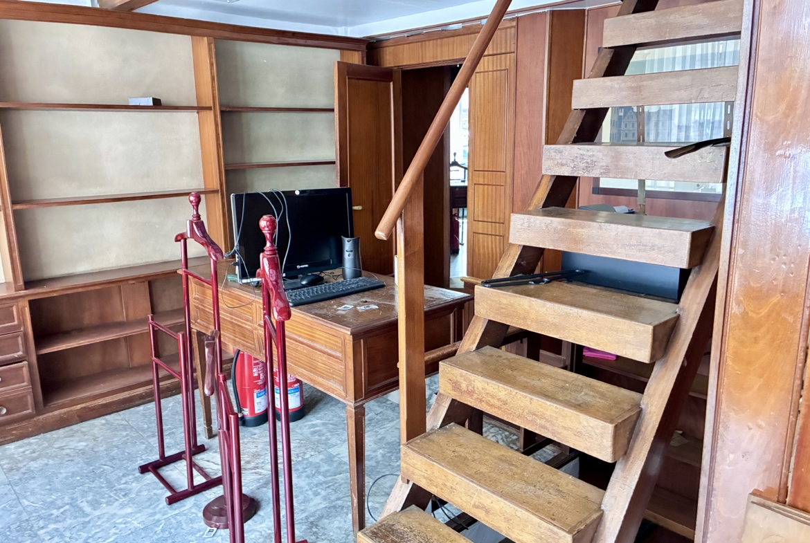 LOCAL COMERCIAL EN GROS